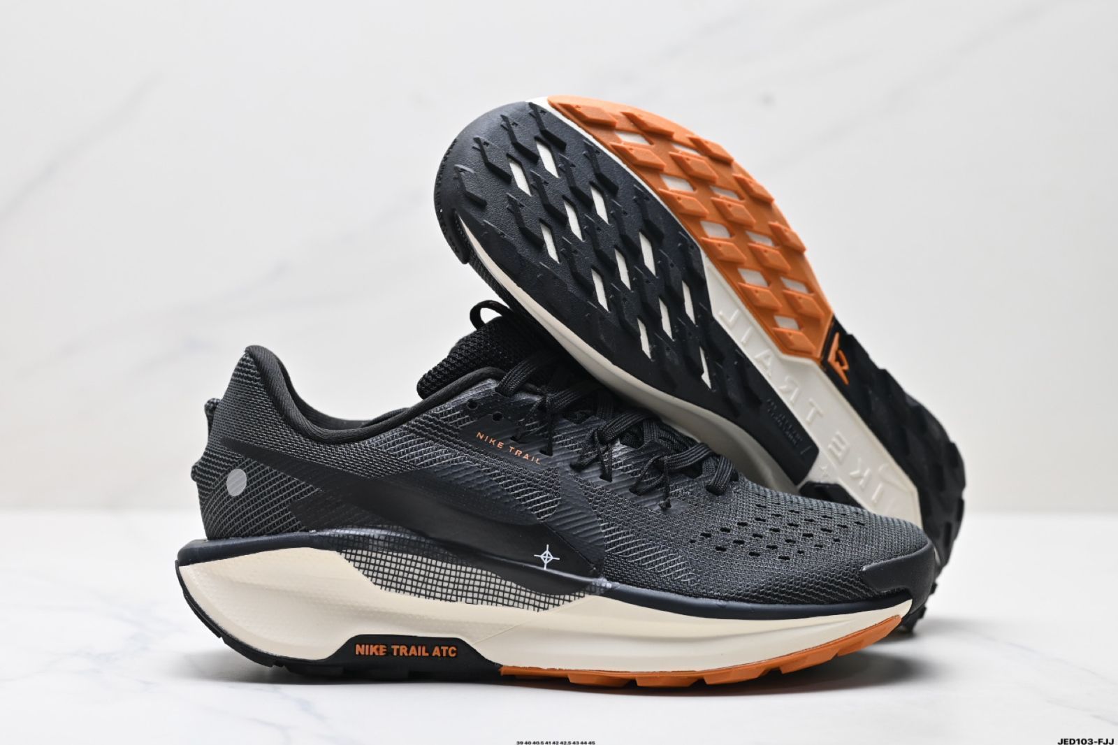 ナイキ（Nike） REACTX ペガサス トレイル 5 GTX クロスカントリーランニングシューズ。-MM輸入1