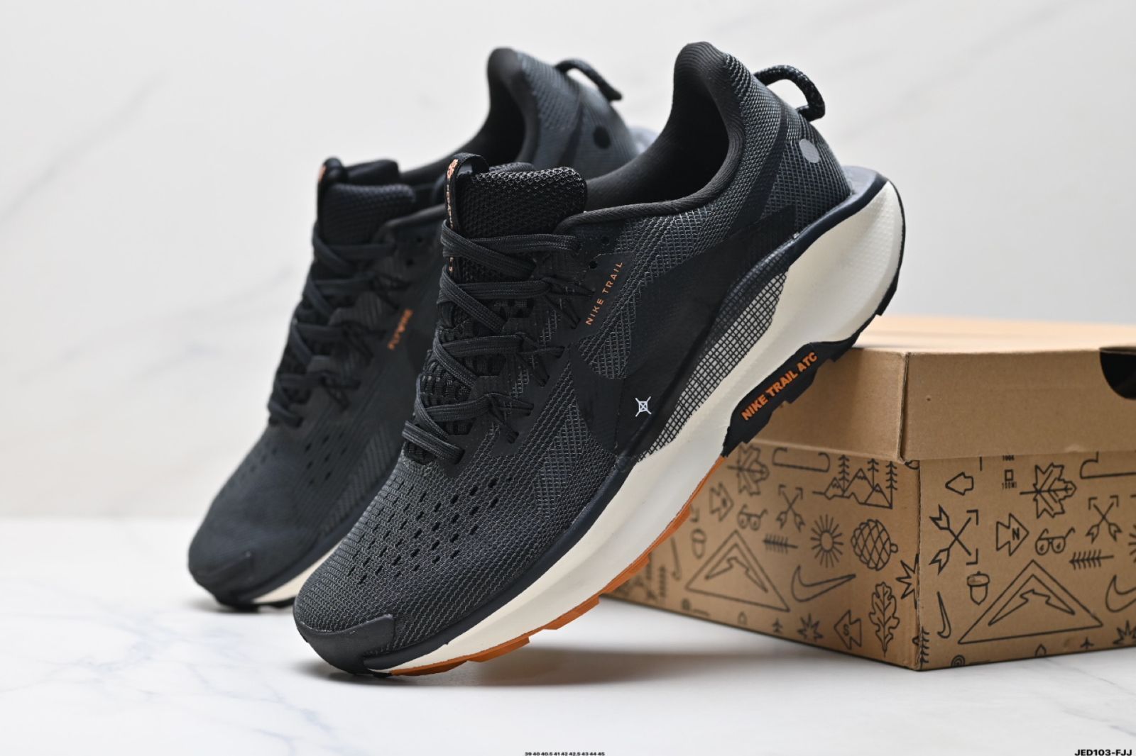 ナイキ（Nike） REACTX ペガサス トレイル 5 GTX クロスカントリーランニングシューズ。-MM輸入1
