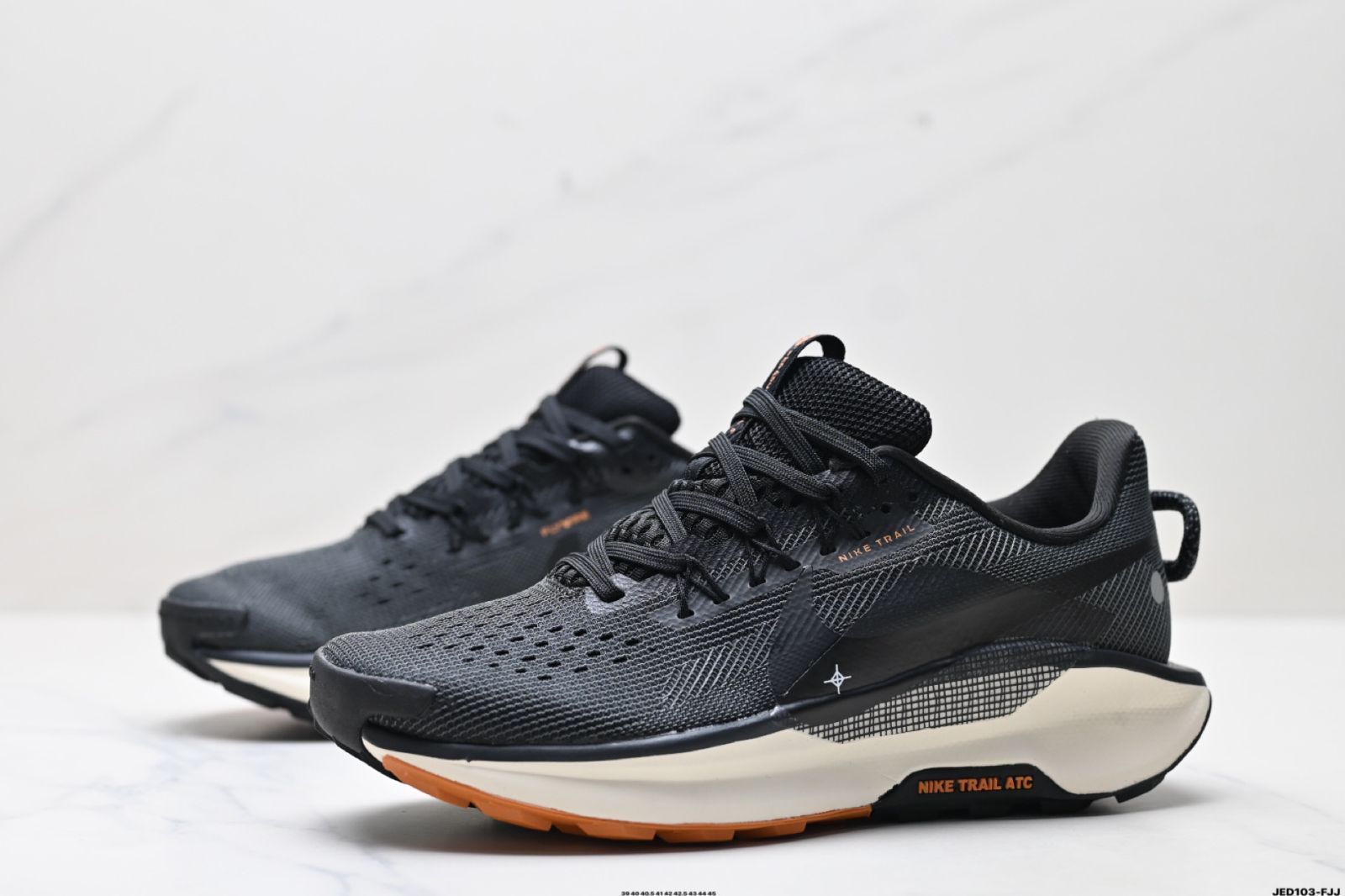 ナイキ（Nike） REACTX ペガサス トレイル 5 GTX クロスカントリーランニングシューズ。-MM輸入1