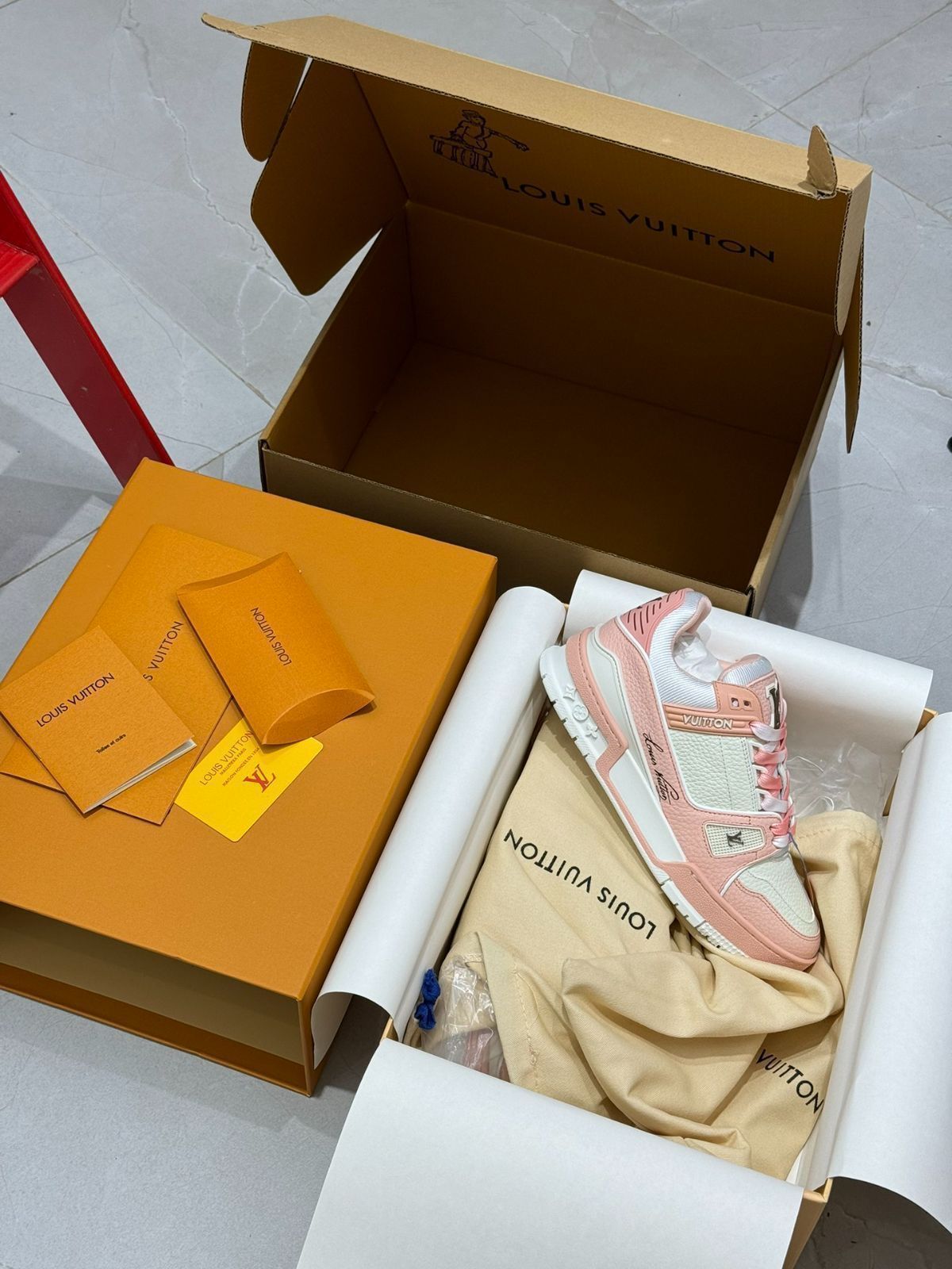 Louis Vuitton Trainer 配色 - ピンクのライチ柄｜本日限定特価｜新品未使用-MM輸入2