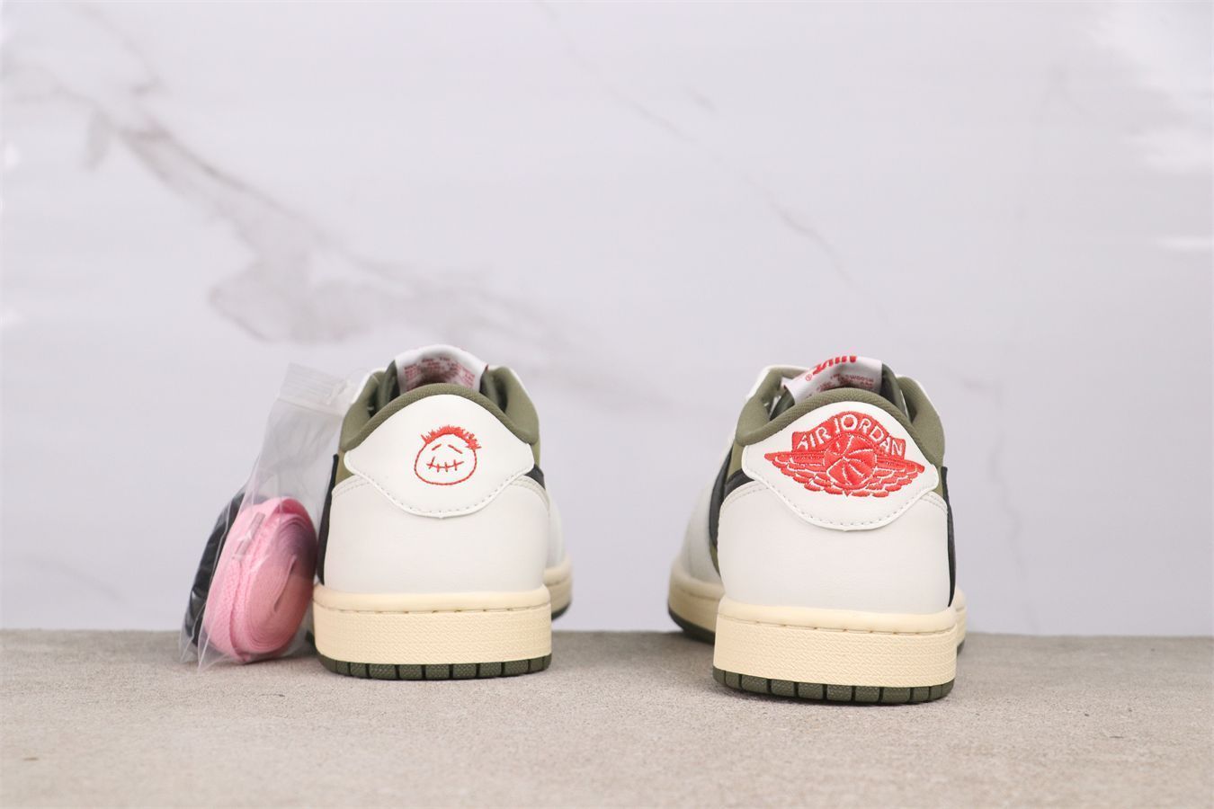 【今日特価】Air Jordan エアジョーダン aj1 AJ1 Travis Scott x Air Jordan 1 Low DM7866-20-MM輸入 【今日特価】Air Jordan エアジョーダン aj1 AJ1 Travis Scott x Air Jordan 1 Low DM7866-20-MM輸入