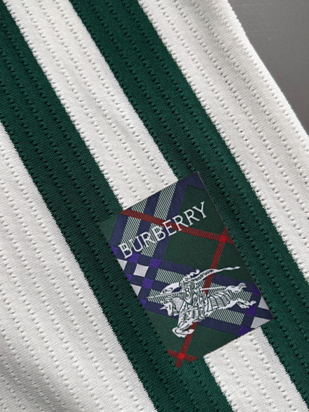 【今日特価】Burberry 2025SS メンズポロシャツ 【今日特価】Burberry 2025SS メンズポロシャツ