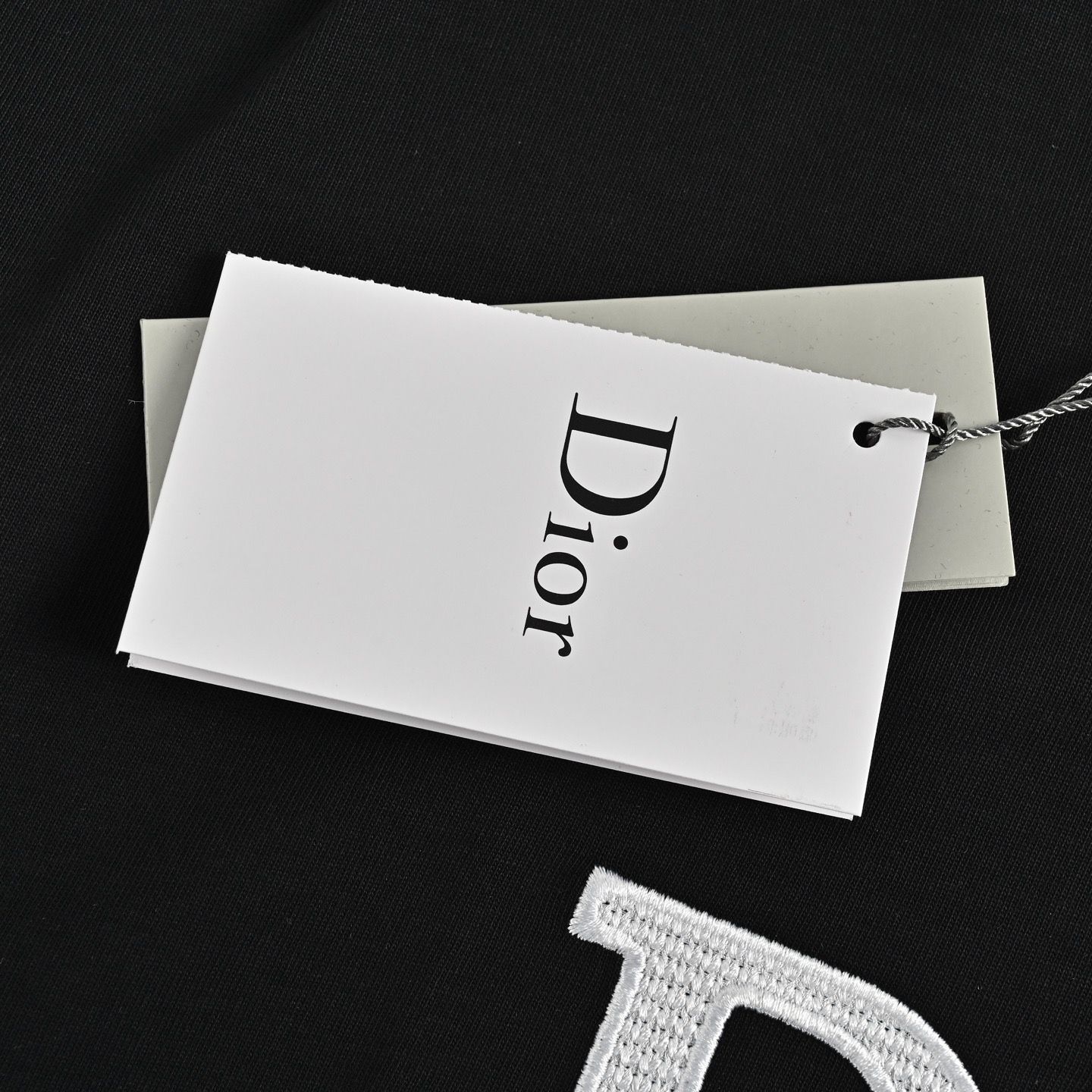 【今日特価】Dior 25ss 刺繍ロゴアルファベット T シャツ 【今日特価】Dior 25ss 刺繍ロゴアルファベット T シャツ