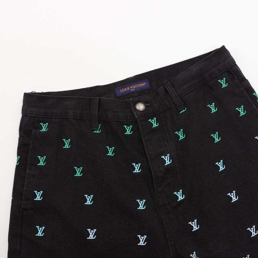 【今日特価】LOUIS VUITTON 2025SS グラデーション刺繍デニムショートパンツ 【今日特価】LOUIS VUITTON 2025SS グラデーション刺繍デニムショートパンツ