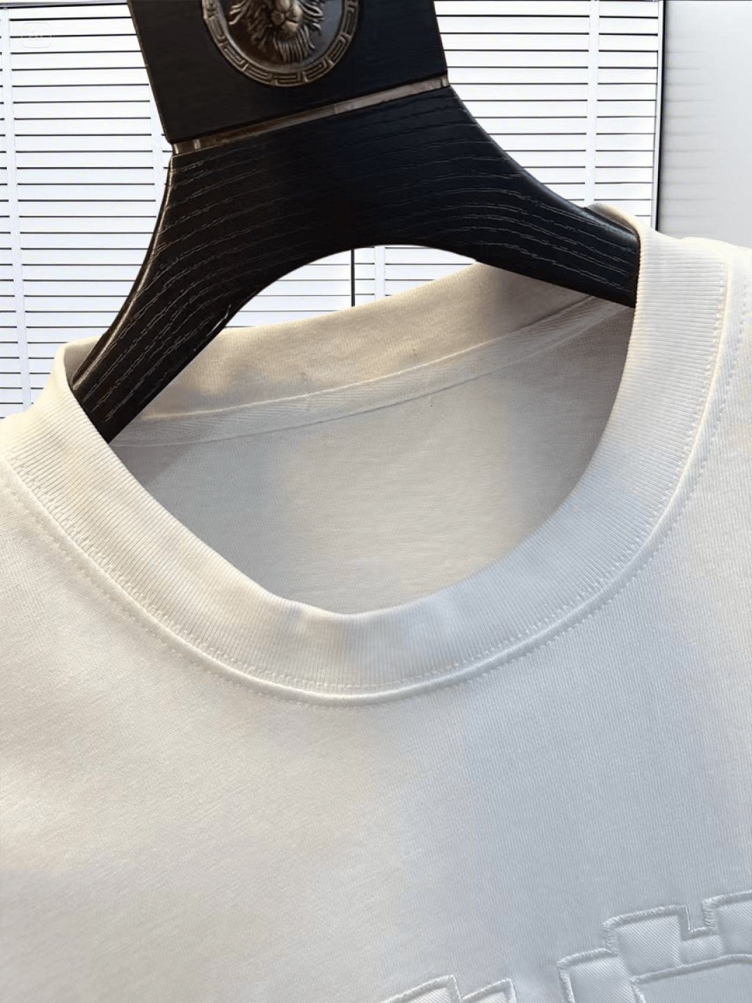【今日特価】BALENCIAGA 2025SS 刺繍 LOGO ショートスリーブ