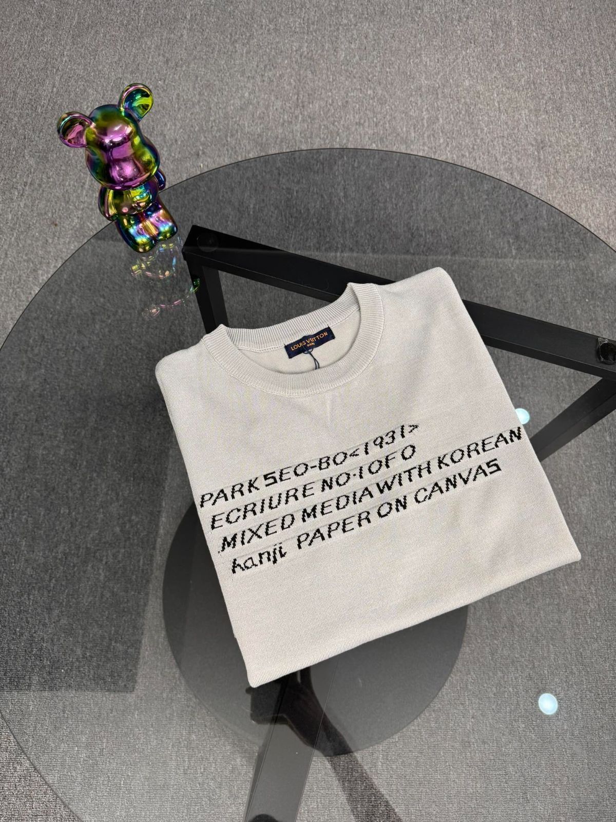 【今日特価】Louis Vuitton 25SS インターシアレター ニット T シャツ 【今日特価】Louis Vuitton 25SS インターシアレター ニット T シャツ