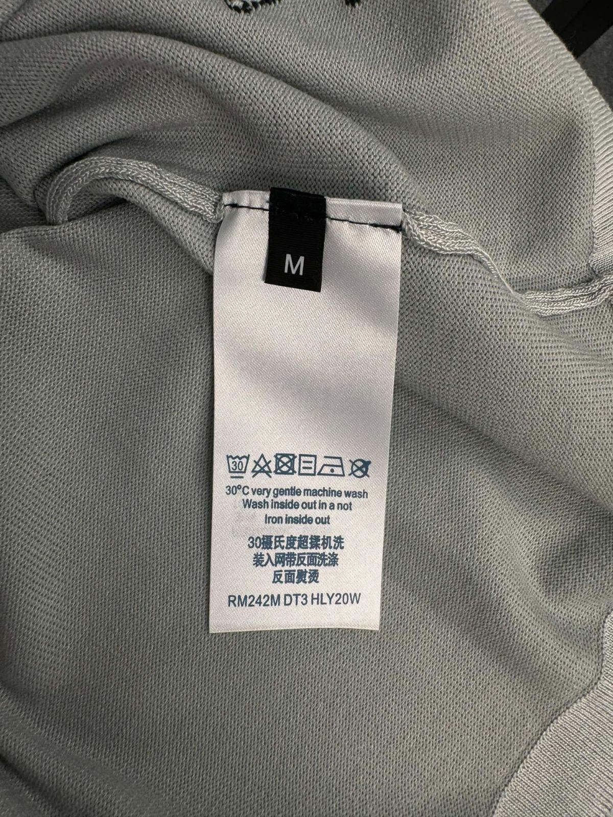 【今日特価】Louis Vuitton 25SS インターシアレター ニット T シャツ 【今日特価】Louis Vuitton 25SS インターシアレター ニット T シャツ