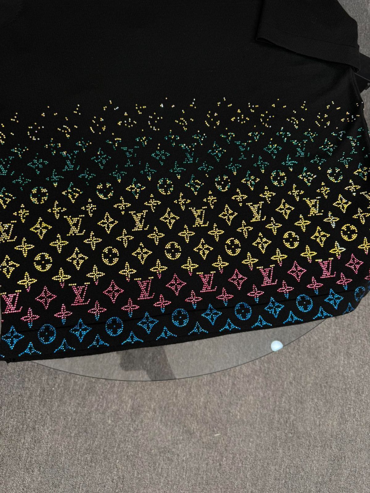 【今日特価】Louis Vuitton 2025 ストーンニット T シャツ