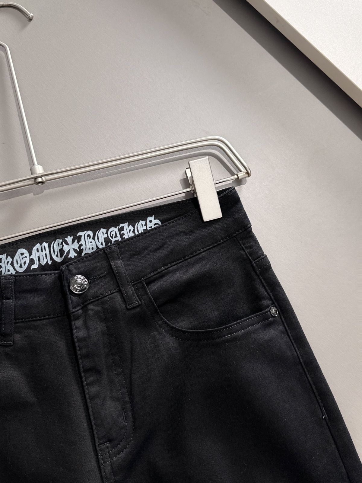 【今日特価】Chrome Hearts 2025 夏 ホットフィックス 修身ジーンズ 【今日特価】Chrome Hearts 2025 夏 ホットフィックス 修身ジーンズ