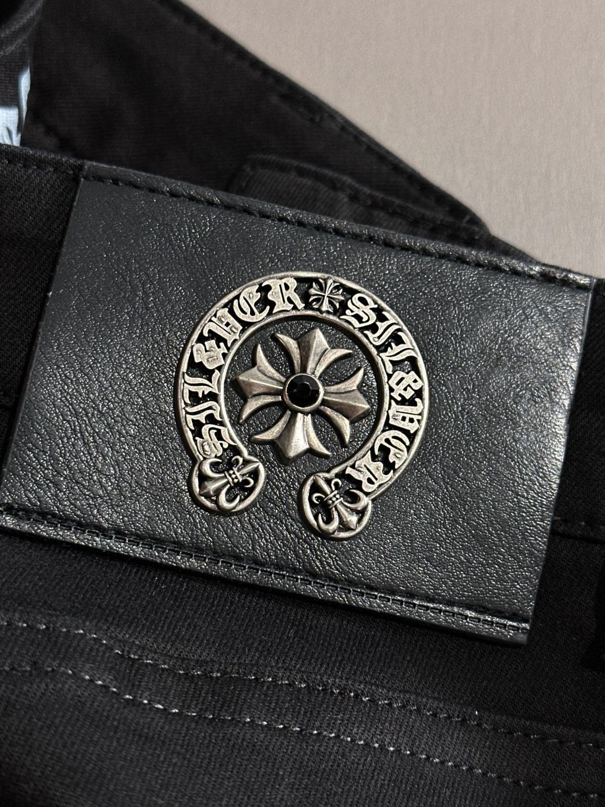 【今日特価】Chrome Hearts 2025 夏 ホットフィックス 修身ジーンズ 【今日特価】Chrome Hearts 2025 夏 ホットフィックス 修身ジーンズ