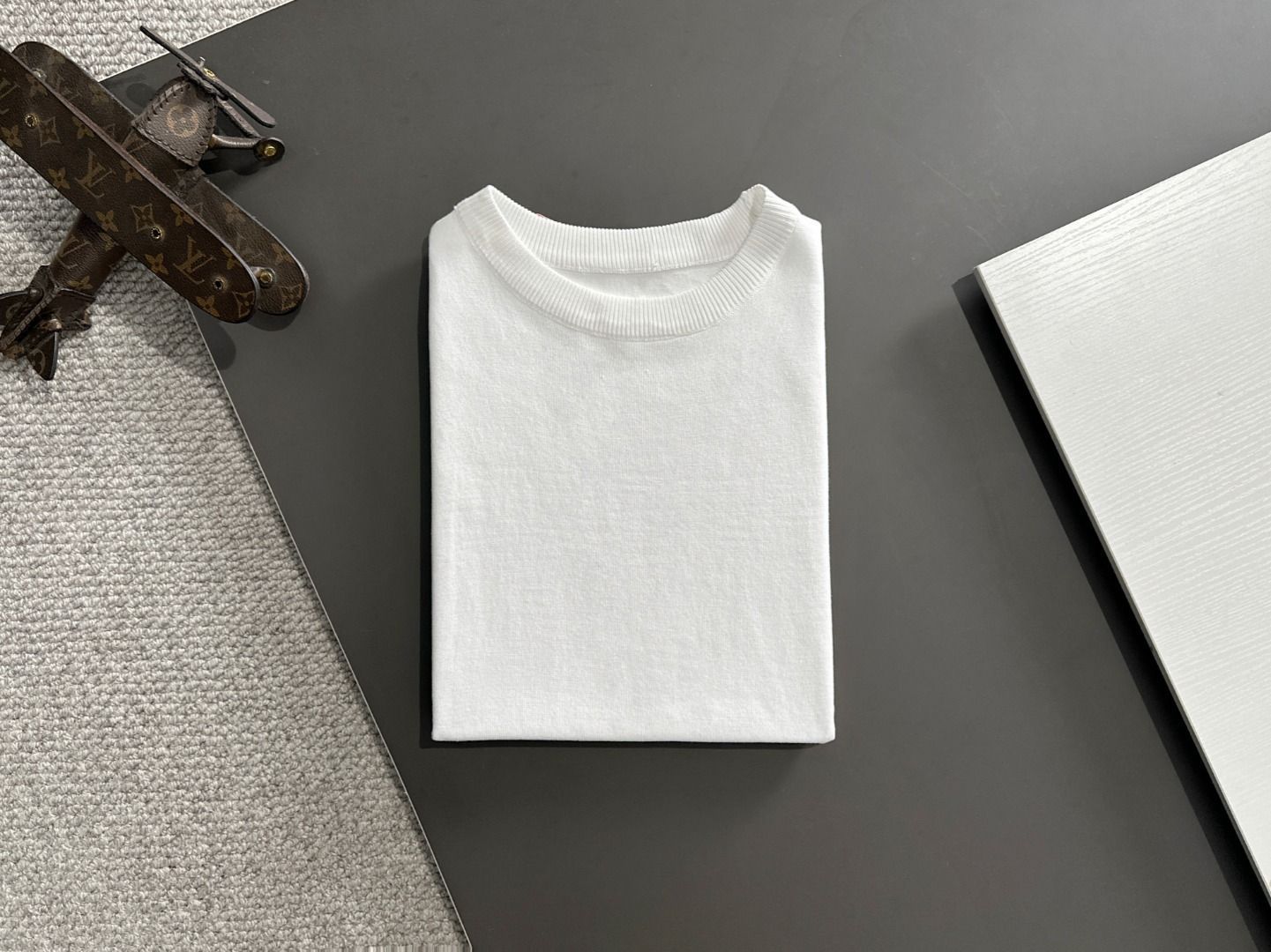 【今日特価】Men's Crew Neck Short Sleeve T-Shirt メンズクルーネック半袖 T シャツ 【今日特価】Men's Crew Neck Short Sleeve T-Shirt メンズクルーネック半袖 T シャツ