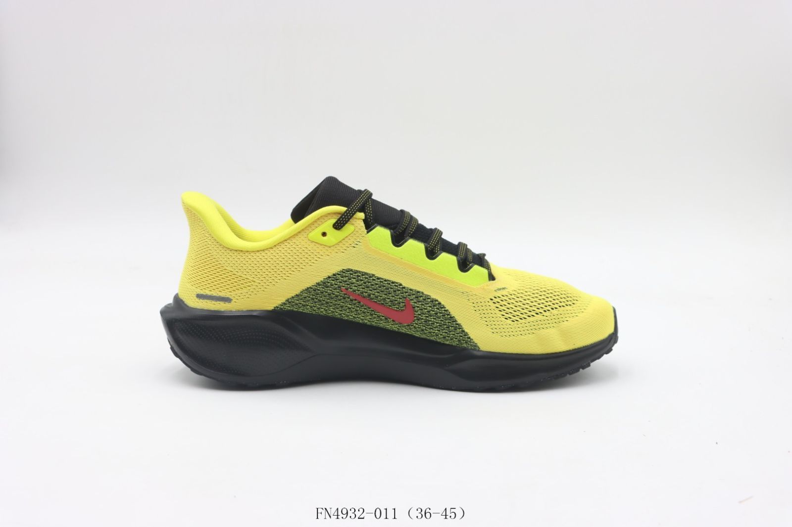 【今日特価】ナイキ Nike ランニングシューズ FN4932 - 011 イエローブラック