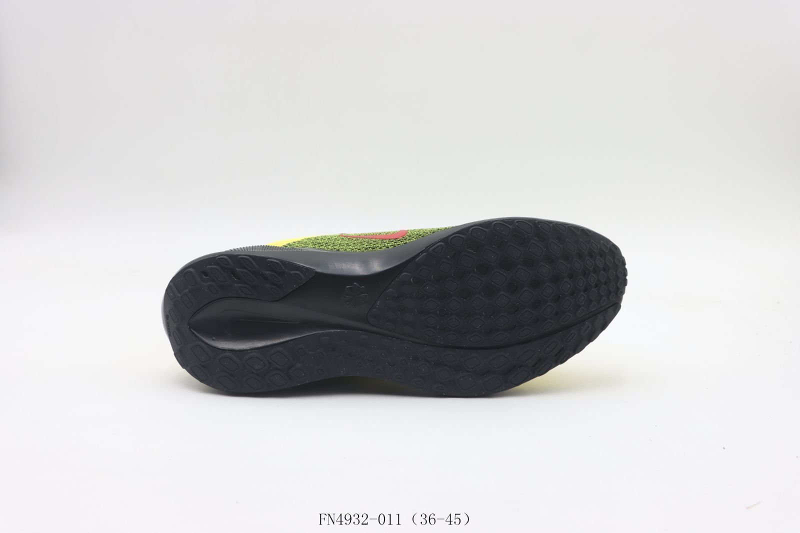 【今日特価】ナイキ Nike ランニングシューズ FN4932 - 011 イエローブラック
