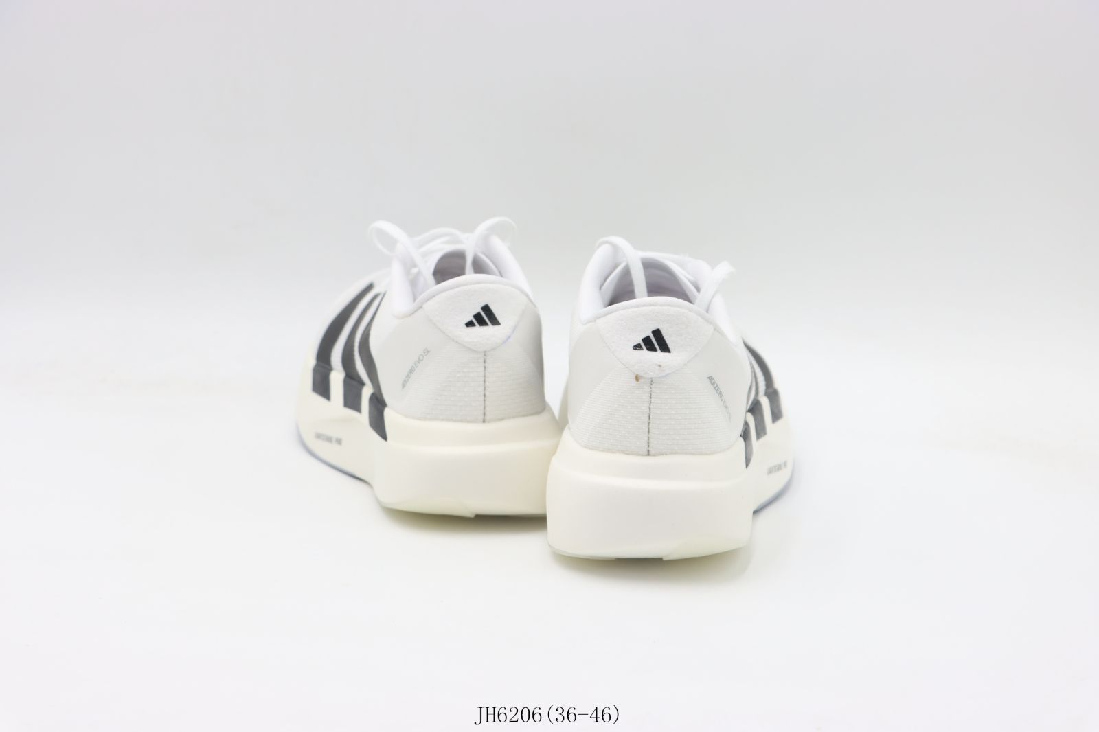 【今日特価】Adidas アディダス ランニングシューズ JH6206 ホワイトブラック 【今日特価】Adidas アディダス ランニングシューズ JH6206 ホワイトブラック