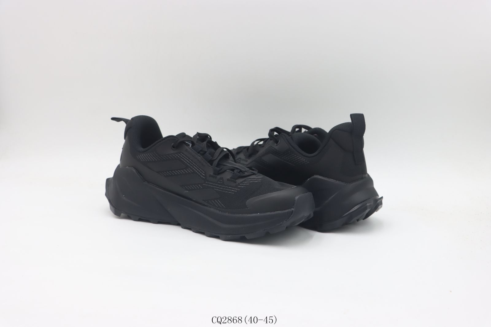 【今日特価】Adidas アディダス スポーツシューズ CQ2868 ブラック 【今日特価】Adidas アディダス スポーツシューズ CQ2868 ブラック