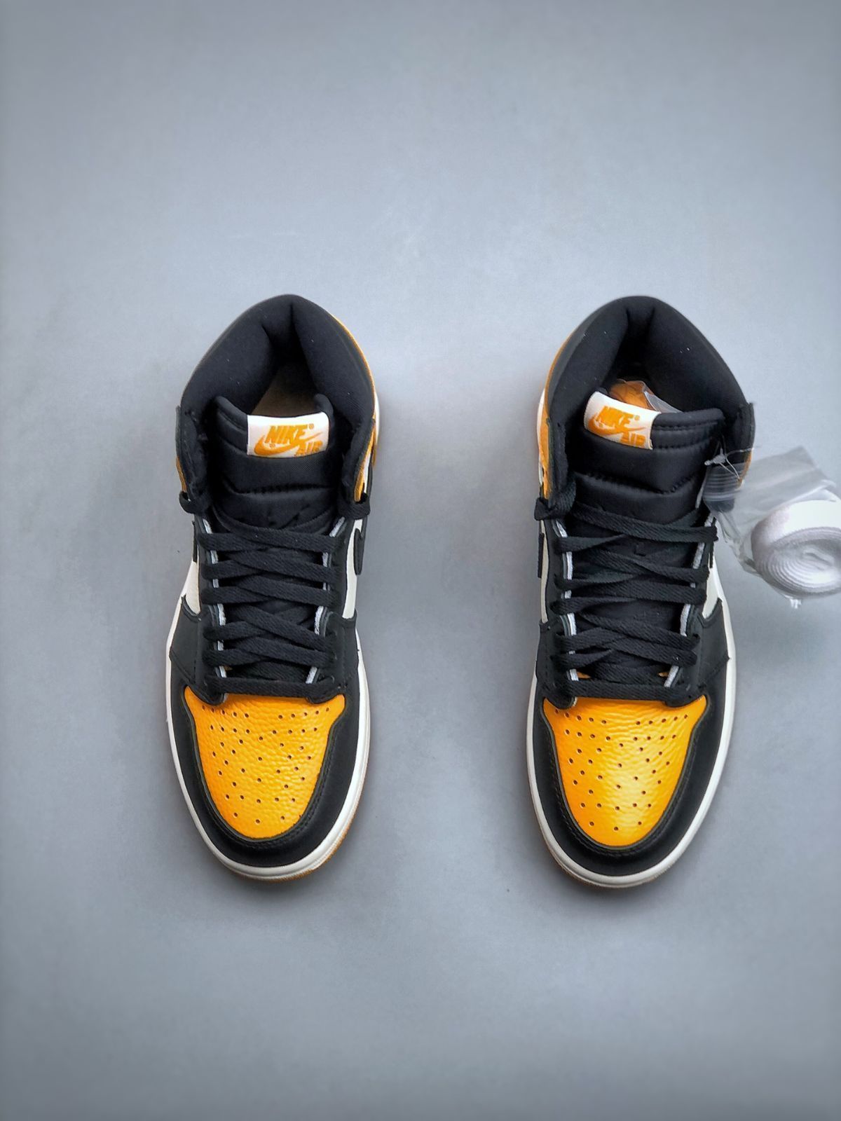 ナイキ スニーカー Air Jordan 1 High OG Yellow Toe AJ1 メンズ レディース