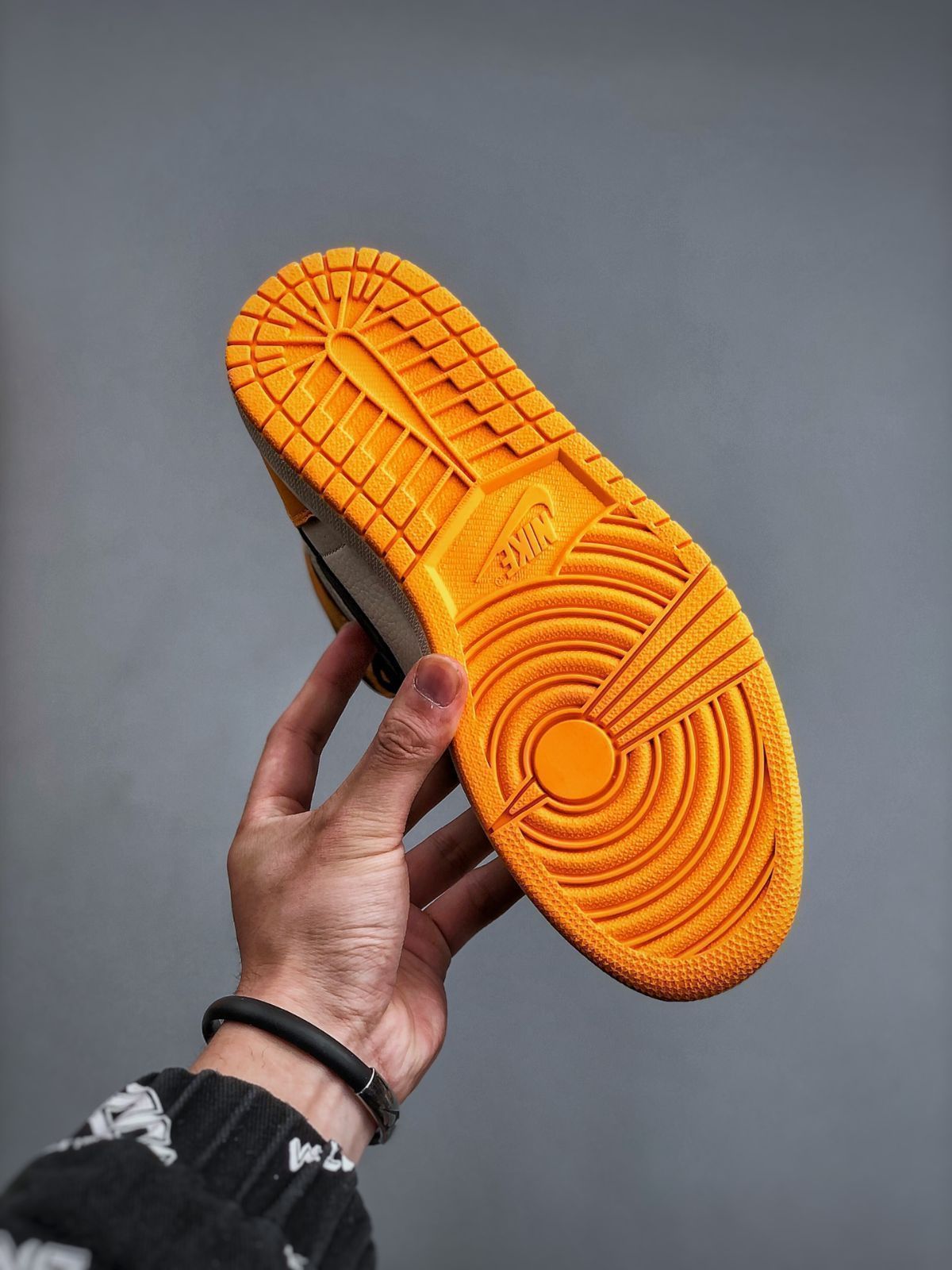 ナイキ スニーカー Air Jordan 1 High OG Yellow Toe AJ1 メンズ レディース