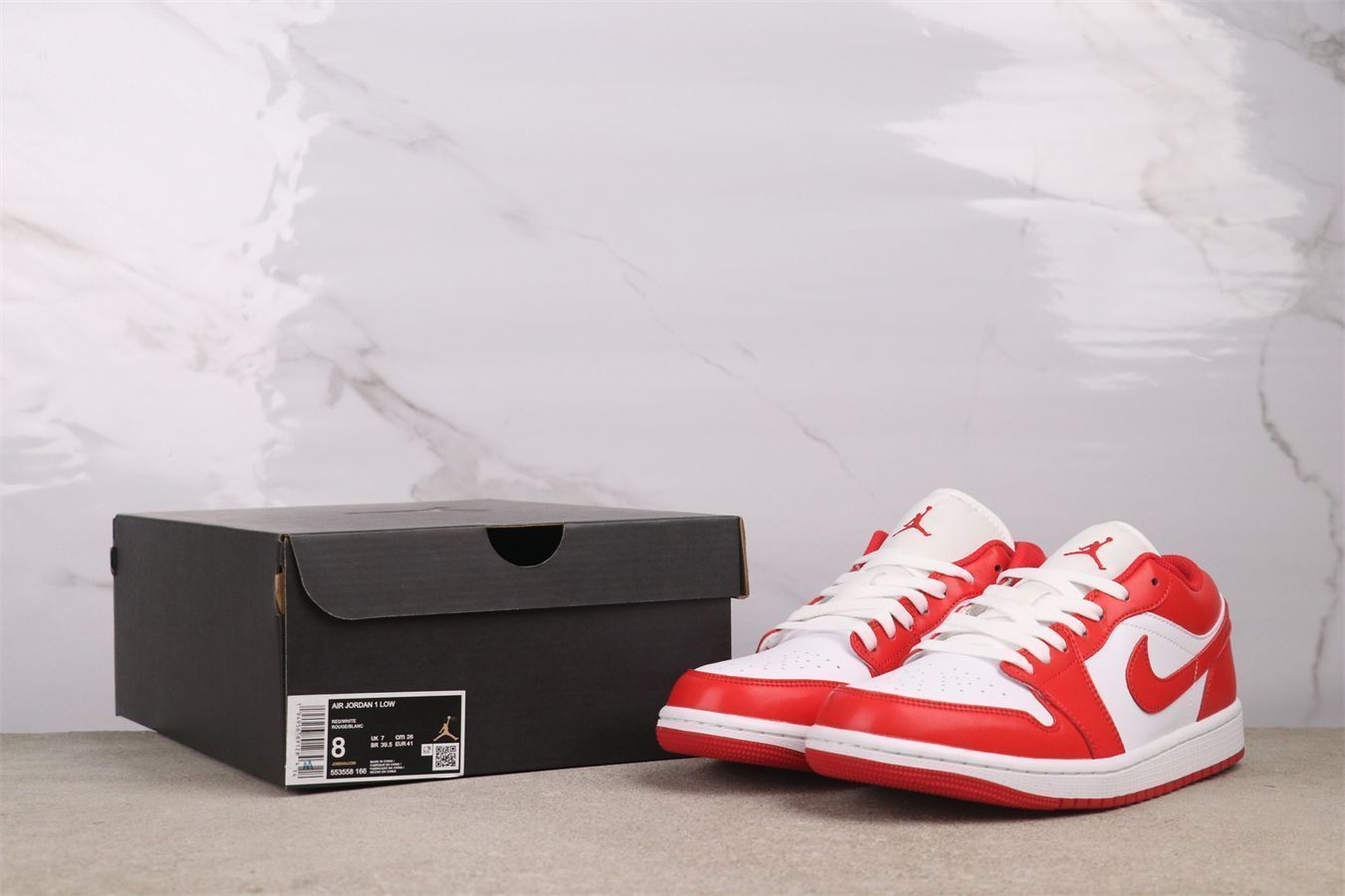 【今日特価】Air Jordan 1 エアジョーダン 1 代 553558-166 ホワイトレッド