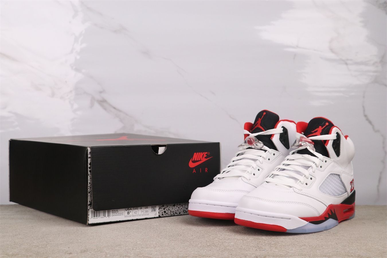 【今日特価】Air Jordan（エア ジョーダン） AJ5 HQ7978 - 101 ホワイト レッド