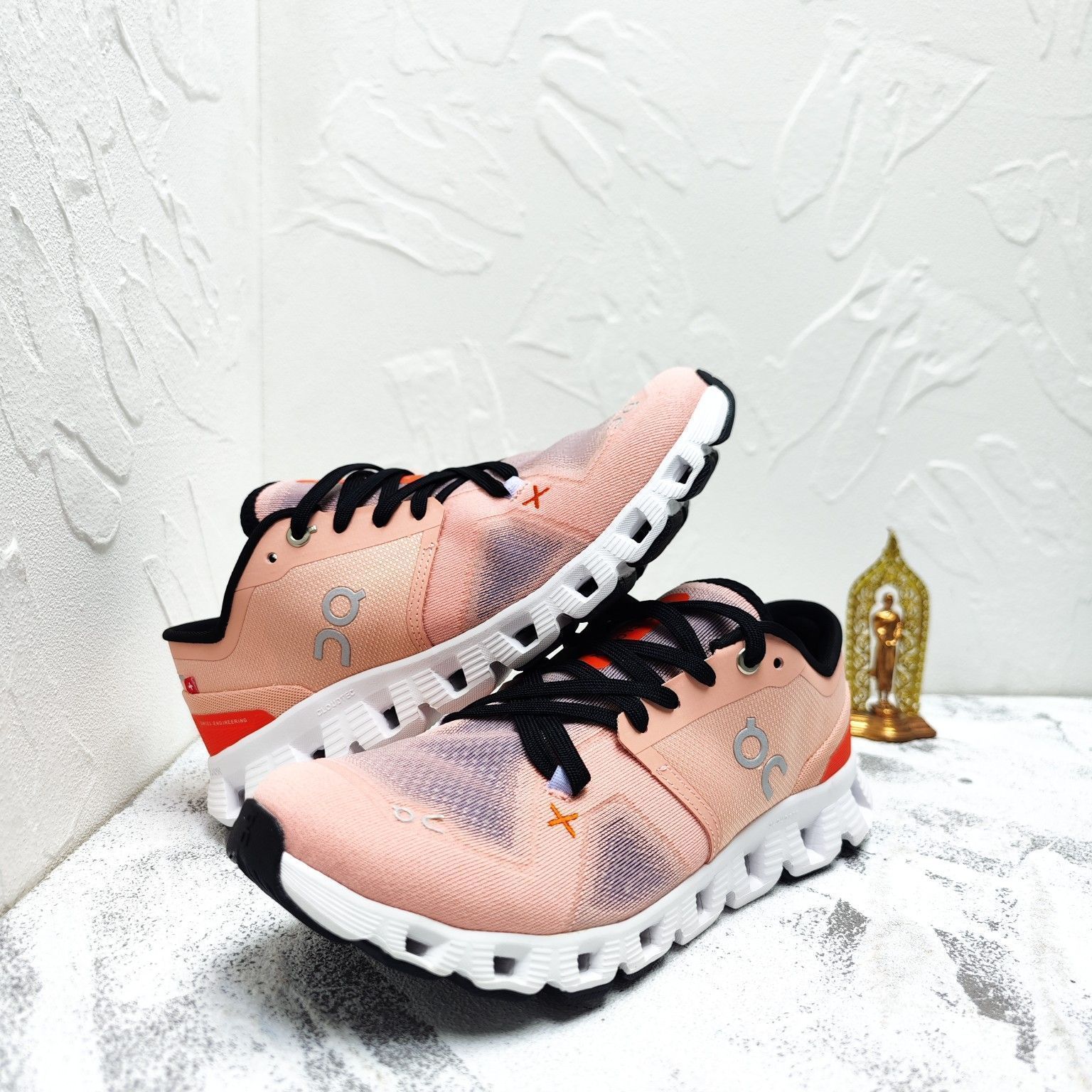 On Cloud X3 Sneakers オン クラウドX3 ジョギング スポーツ トレーニング ランニングシューズ メンズ レディース スニーカー タウンユース 新品 未使用 ピンク On Cloud X3 Sneakers オン クラウドX3 ジョギング スポーツ トレーニング ランニングシューズ メンズ レディース スニーカー タウンユース 新品 未使用 ピンク