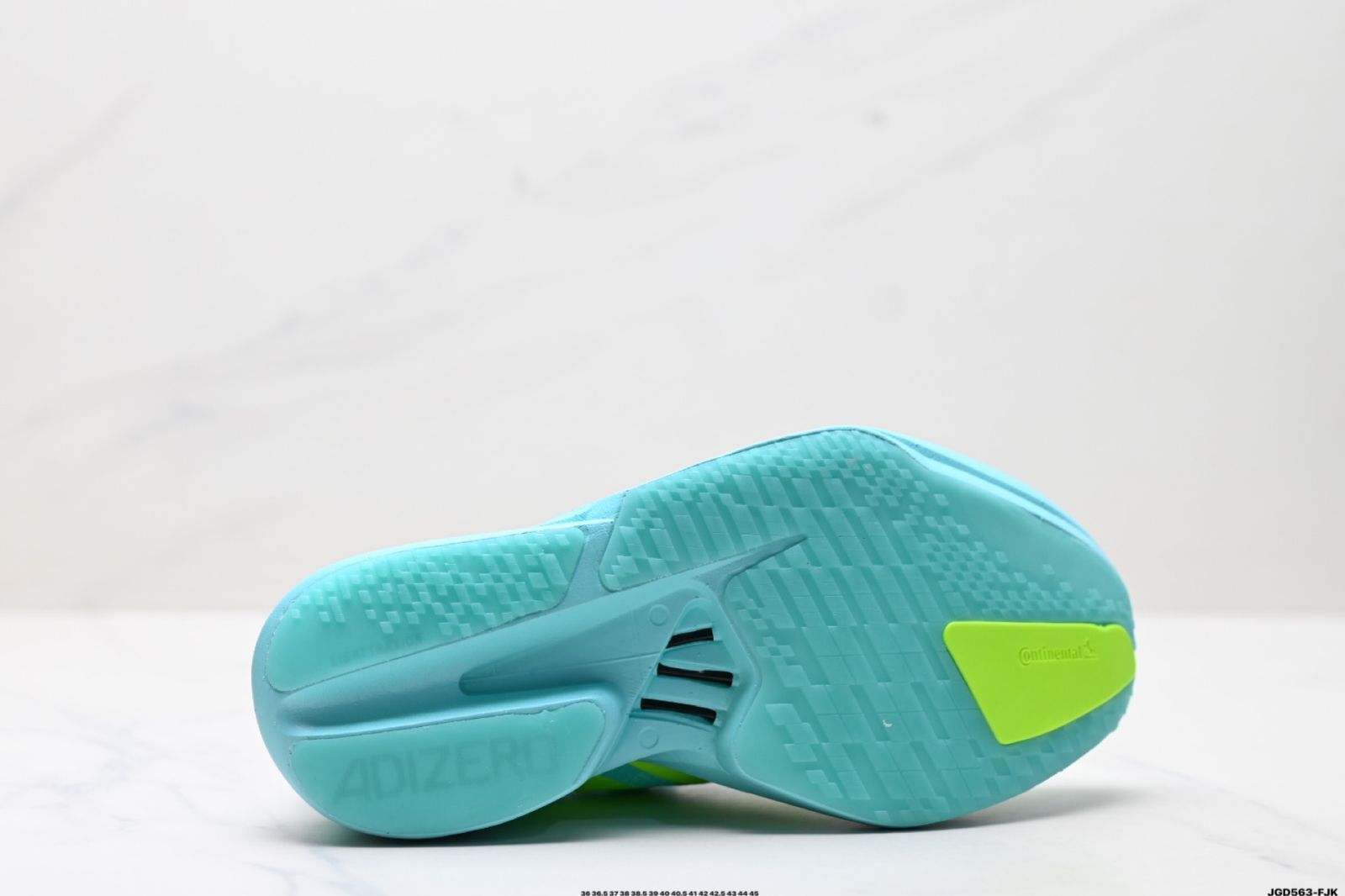 アディダス Adizero Adios Pro 4M マラソンフライラインジャカー 軽量通気性の良いカジュアルスポーツランニングシューズ