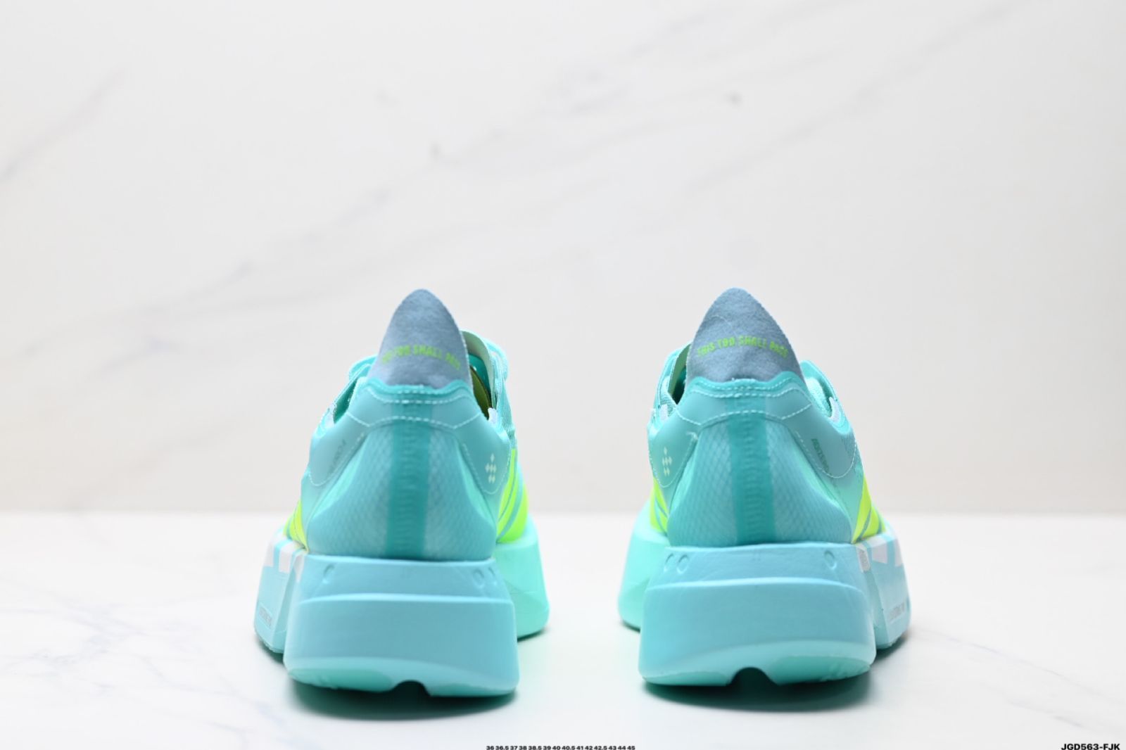 アディダス Adizero Adios Pro 4M マラソンフライラインジャカー 軽量通気性の良いカジュアルスポーツランニングシューズ