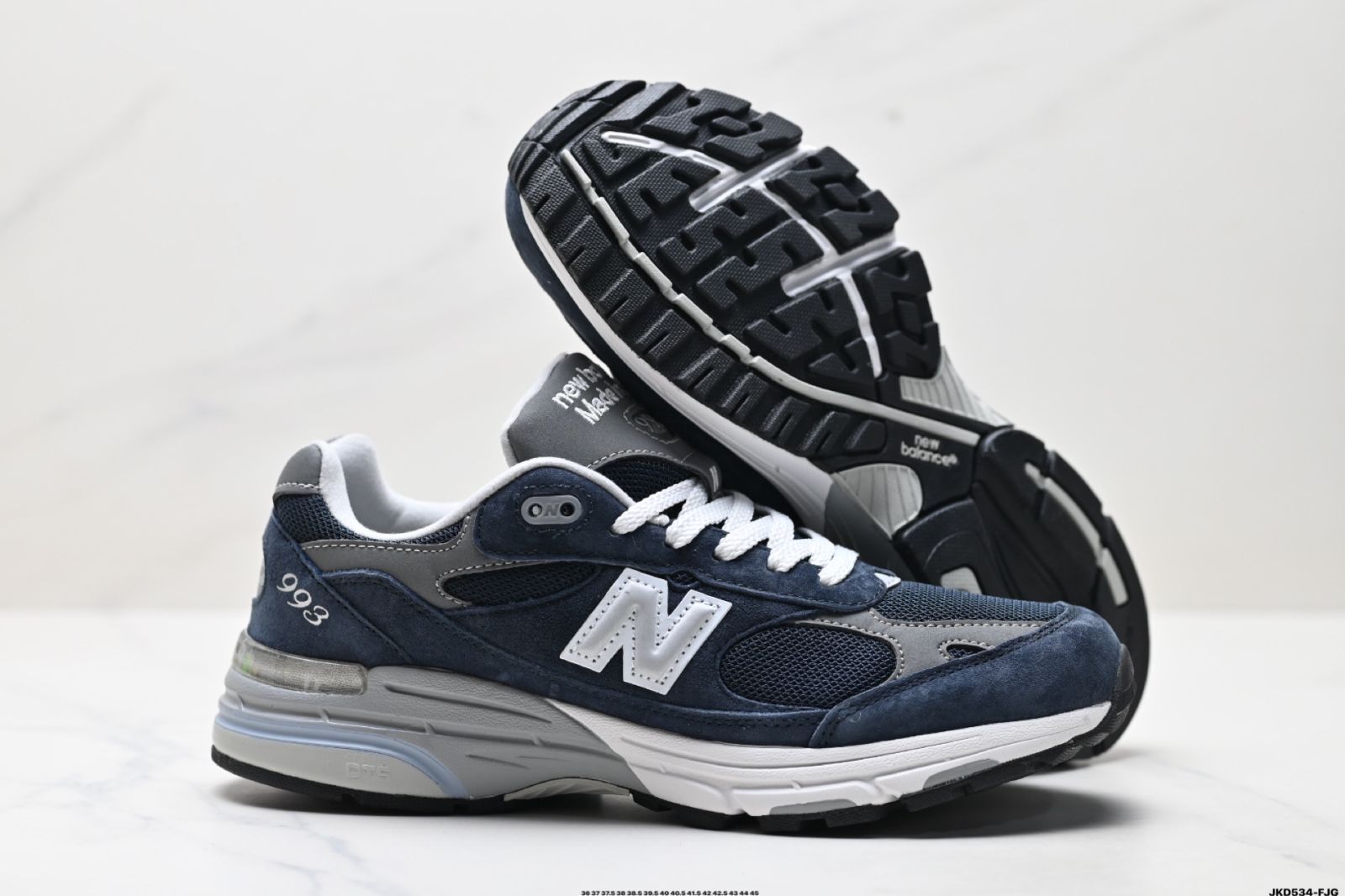 【今日特価】ニューバランス New Balance NB メイドイン USA の MR993 シリーズ アメリカンメイド血統のクラシックなレトロ スポーツレジャー 万能なダディーランニングシューズ。 【今日特価】ニューバランス New Balance NB メイドイン USA の MR993 シリーズ アメリカンメイド血統のクラシックなレトロ スポーツレジャー 万能なダディーランニングシューズ。