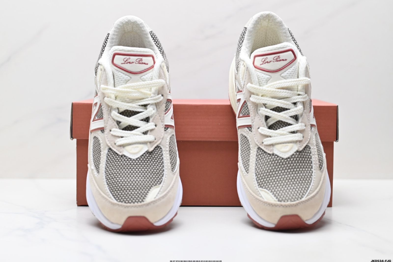 【今日特価】ニューバランス New Balance U990 アメリカンメイド血統のレトロスポーツランニングシューズ。1982 年誕生の元祖級「ダディーシューズ」990 シリーズです。 【今日特価】ニューバランス New Balance U990 アメリカンメイド血統のレトロスポーツランニングシューズ。1982 年誕生の元祖級「ダディーシューズ」990 シリーズです。