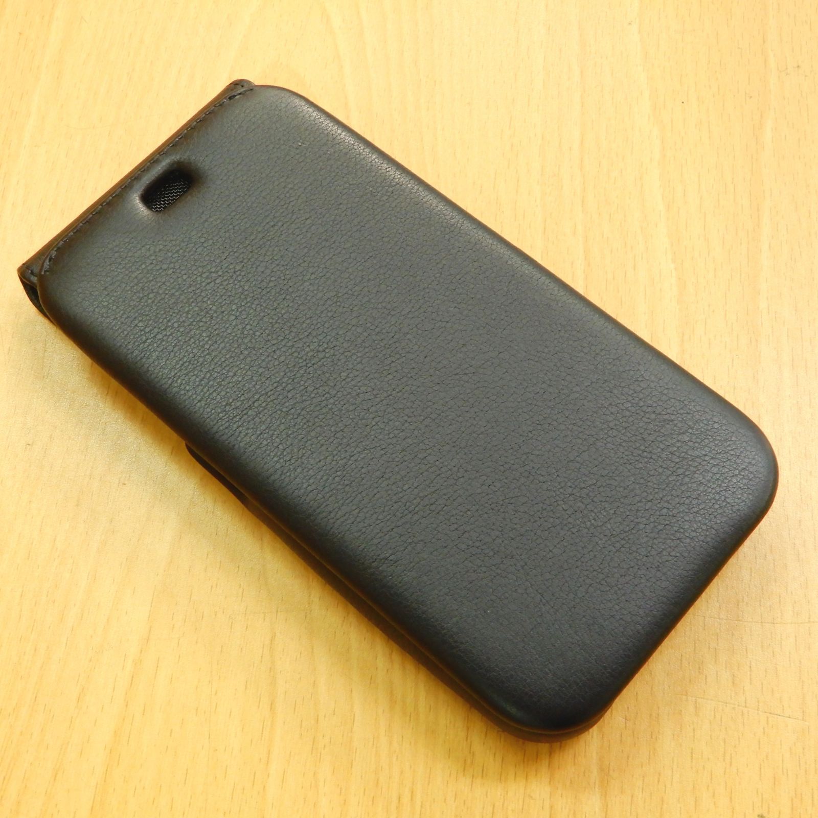 Piel Frama iPhone17 本革ケース 黒 高級レザー スペイン製