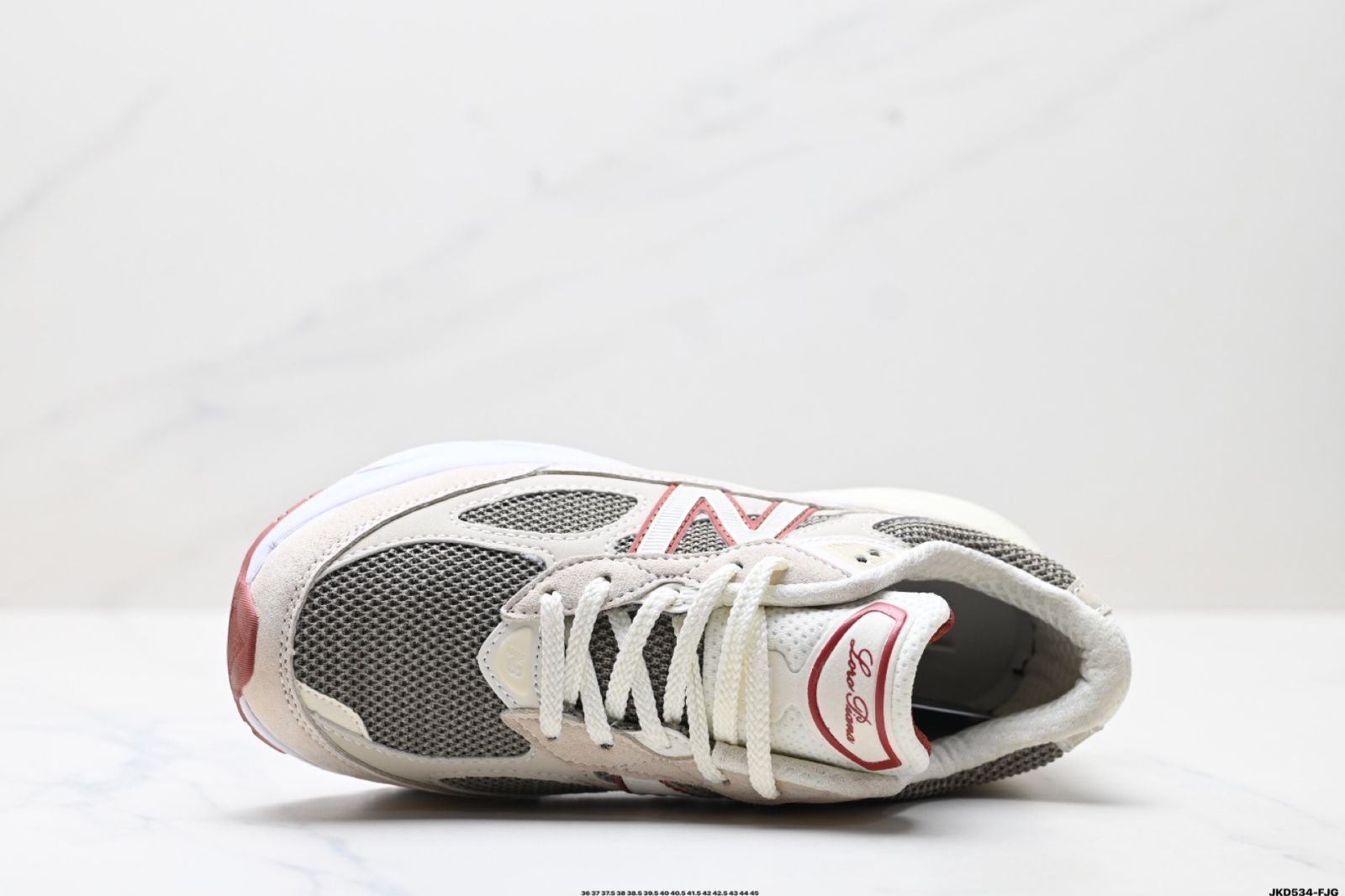 【今日特価】ニューバランス New Balance U990 アメリカンメイド血統のレトロスポーツランニングシューズ。1982 年誕生の元祖級「ダディーシューズ」990 シリーズです。 【今日特価】ニューバランス New Balance U990 アメリカンメイド血統のレトロスポーツランニングシューズ。1982 年誕生の元祖級「ダディーシューズ」990 シリーズです。