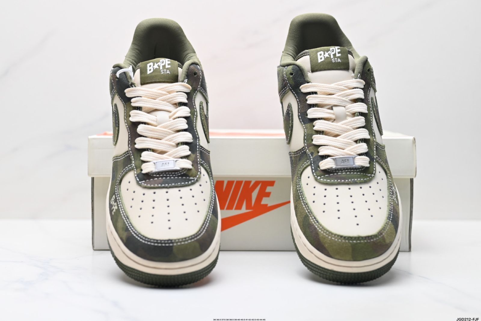 【今日特価】NIKE AIR FORCE 1‘07 原型?・原型紙による正統ロートップエアフォースモデル 輸入向けチャンネル専用 全掌内蔵蜂窩クッション 【今日特価】NIKE AIR FORCE 1‘07 原型?・原型紙による正統ロートップエアフォースモデル 輸入向けチャンネル専用 全掌内蔵蜂窩クッション