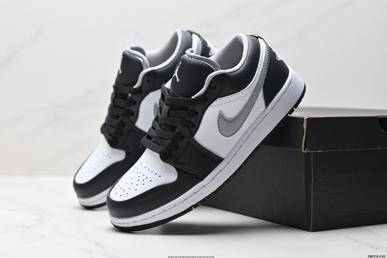 【今日特価】Nike Air Jordan 1 Low 送料無料 在庫限定セール価格! 【今日特価】Nike Air Jordan 1 Low 送料無料 在庫限定セール価格!