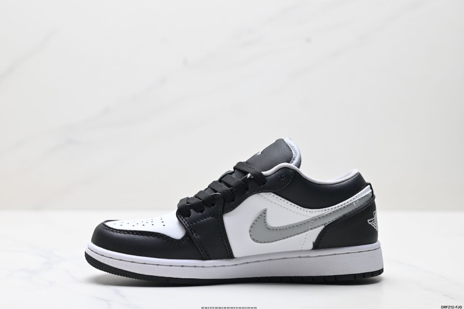 【今日特価】Nike Air Jordan 1 Low 送料無料 在庫限定セール価格! 【今日特価】Nike Air Jordan 1 Low 送料無料 在庫限定セール価格!