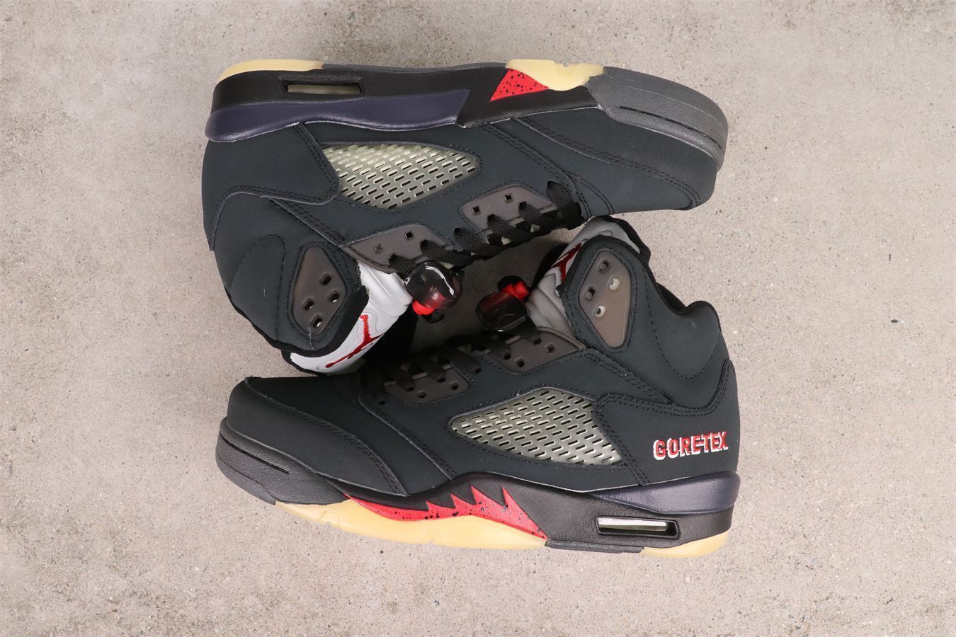 【今日特価】Air Jordan エアジョーダン AJ5 エアジョーダン 5 Gore - Tex ゴアテックス DR0092 - 001