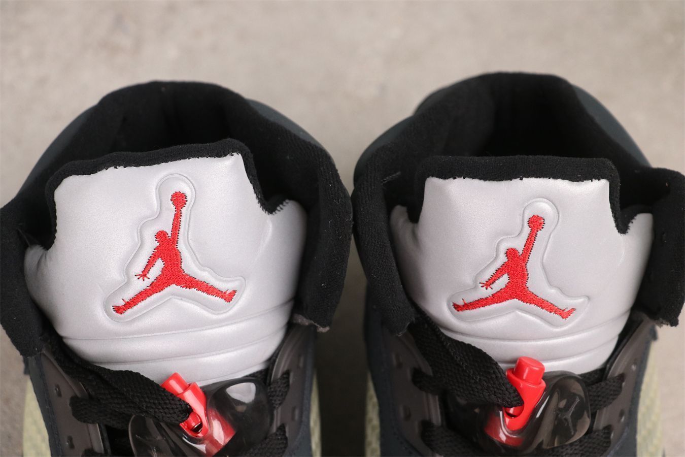【今日特価】Air Jordan エアジョーダン AJ5 エアジョーダン 5 Gore - Tex ゴアテックス DR0092 - 001