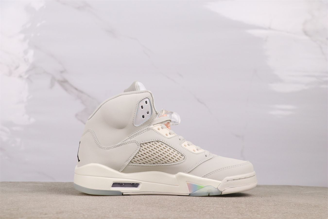 【今日特価】エアジョーダン Air Jordan AJ5 米緑色 CNY 