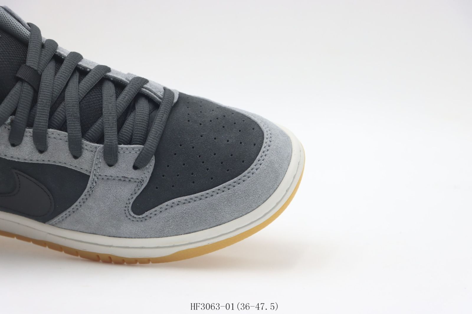 【今日特価】ナイキ NIKE SB Dunk Low グレーブラック Gray Black HF3063-001 【今日特価】ナイキ NIKE SB Dunk Low グレーブラック Gray Black HF3063-001