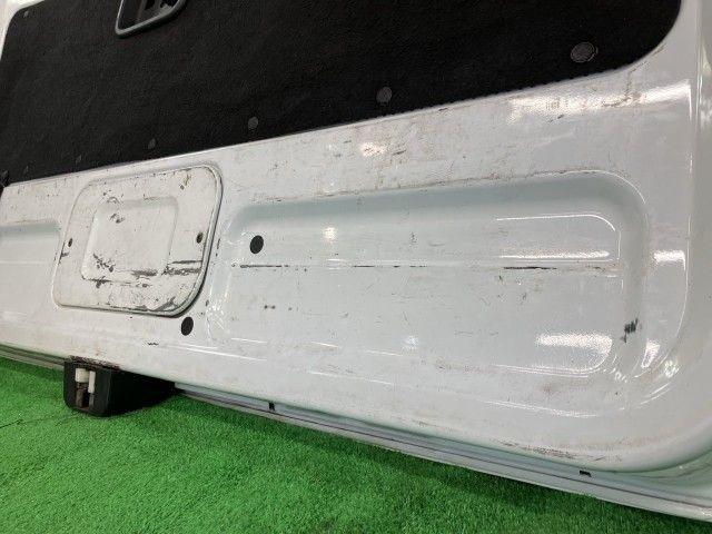 NV350キャラバン VW6E26 バックドア・リアゲート ロング低床DX 4WD 6人 フーヤオ 4 K010M-3XAMA QM1
