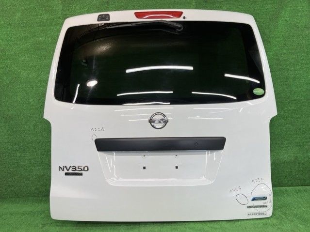 NV350キャラバン VW6E26 バックドア・リアゲート ロング低床DX 4WD 6人 フーヤオ 4 K010M-3XAMA QM1