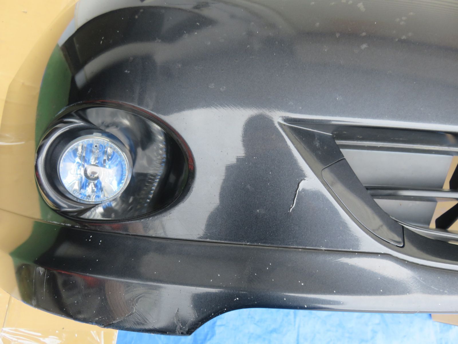 LK1435* インプレッサ 2.0GT/GH8 フロントバンパー グリル フォグランプ付 /純正 61Kダークグレー /GH2 GH3 GH6 GH7　※小破損/ひび割れ