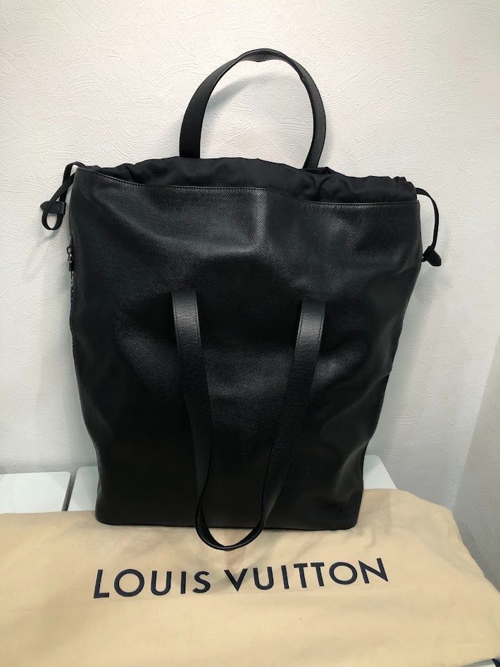 LOUIS VUITTON　ルイヴィトン　カバライト　トートバッグ