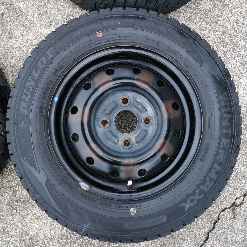 タイヤ・ホイール DUNLOP 145/80R13 WINTERMAXX WM02 YW887 鉄ホイール スタッドレスタイヤ付 4本セット ワゴンRより 13インチ 145