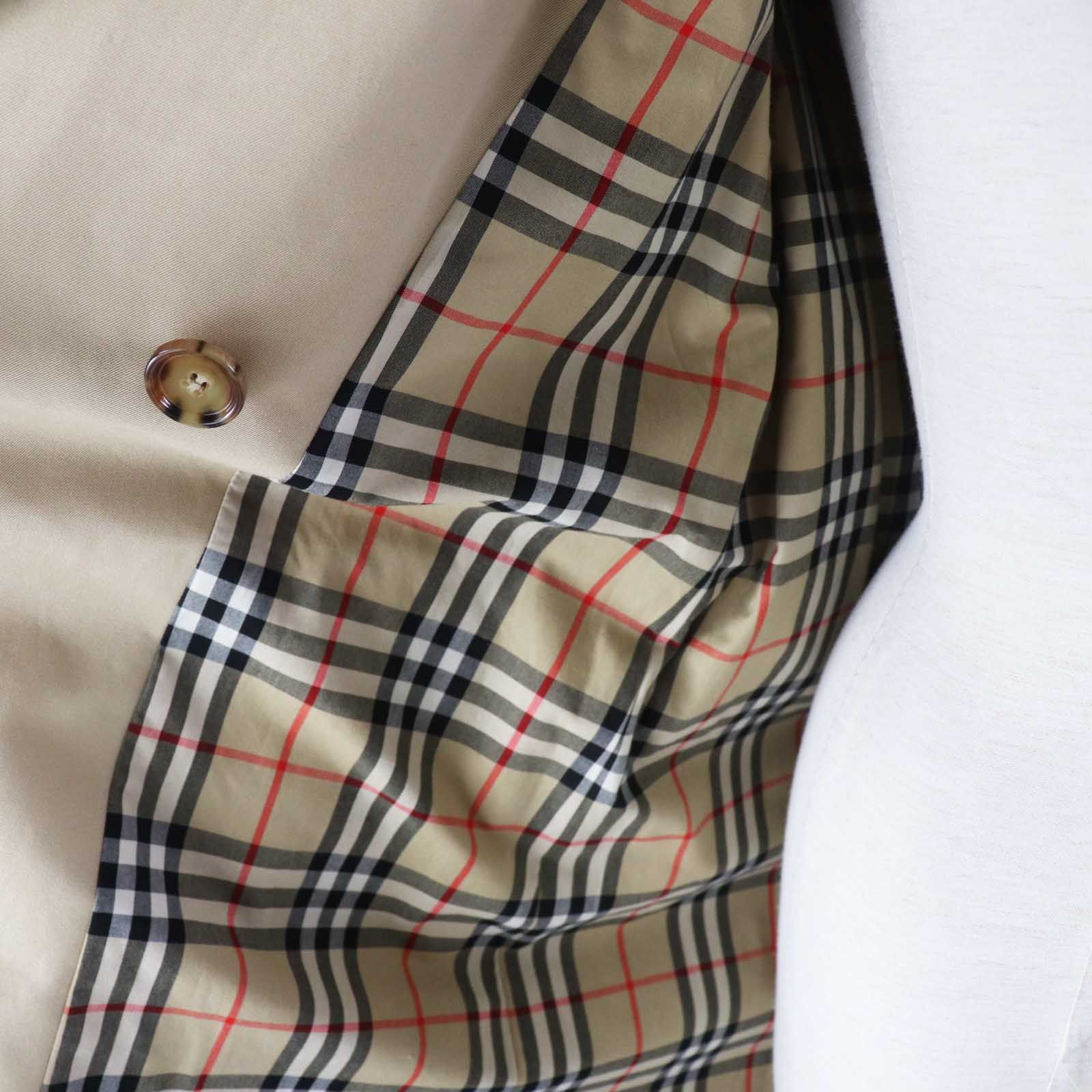 【ドンドン見直し】美品◎BURBERRY バーバリー 8037621 グラフィティ トレンチコート ベージュ 36 ガーメント付き 正規品 レディース 【ドンドン見直し】美品◎BURBERRY バーバリー 8037621 グラフィティ トレンチコート ベージュ 36 ガーメント付き 正規品 レディース