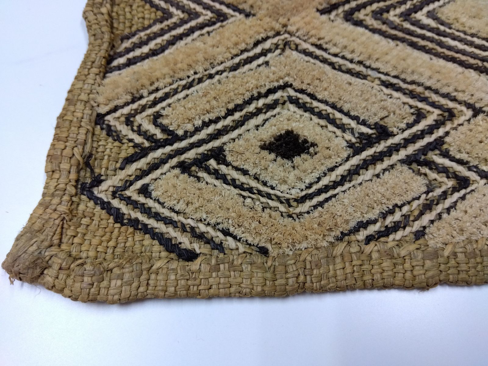 クバ布（Kuba cloth） 56㎝×60㎝