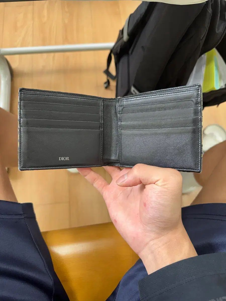 ディオール 二つ折り財布 (ボックス オール あります)