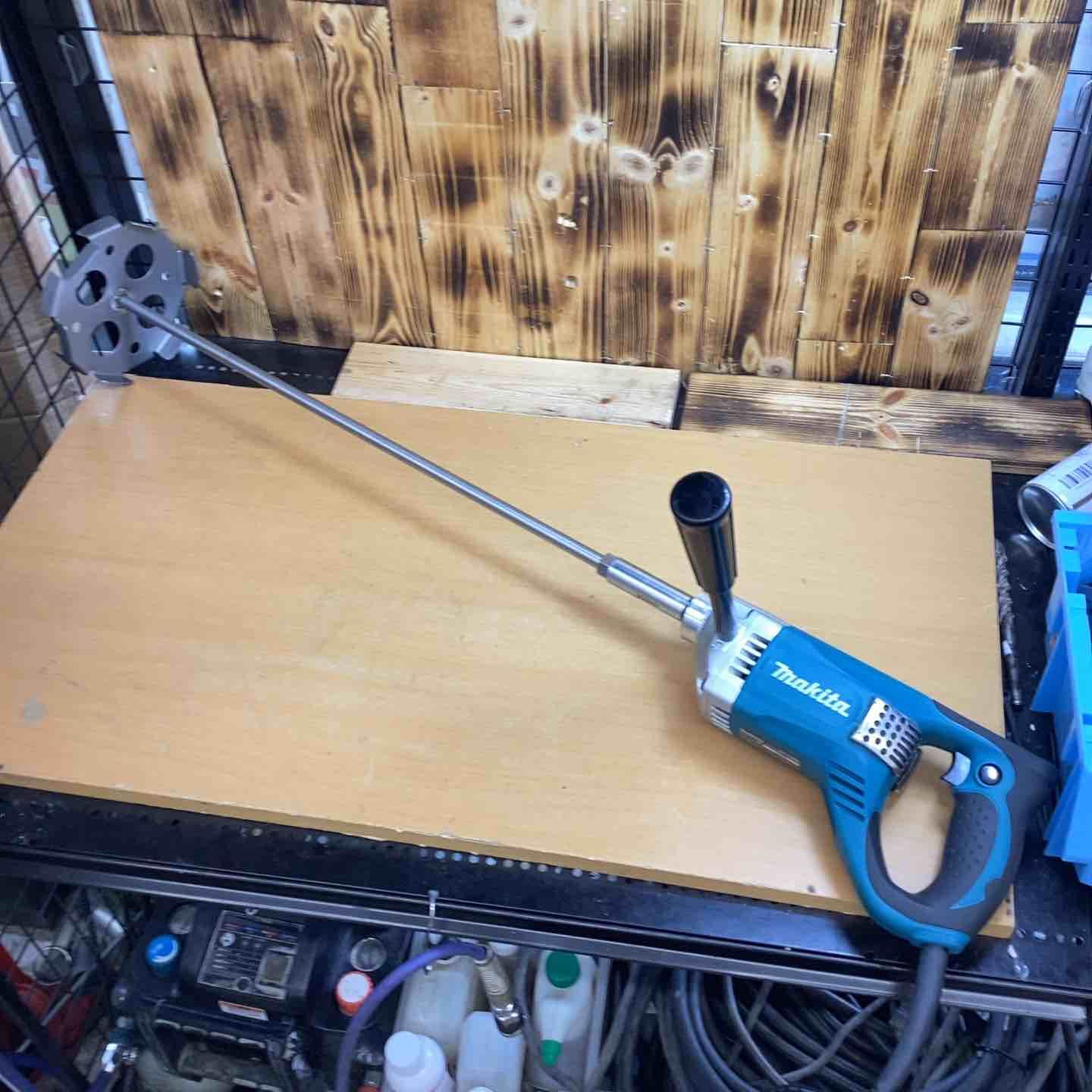☆マキタ(makita) コンクリートかくはん機 UT1305【越谷店】