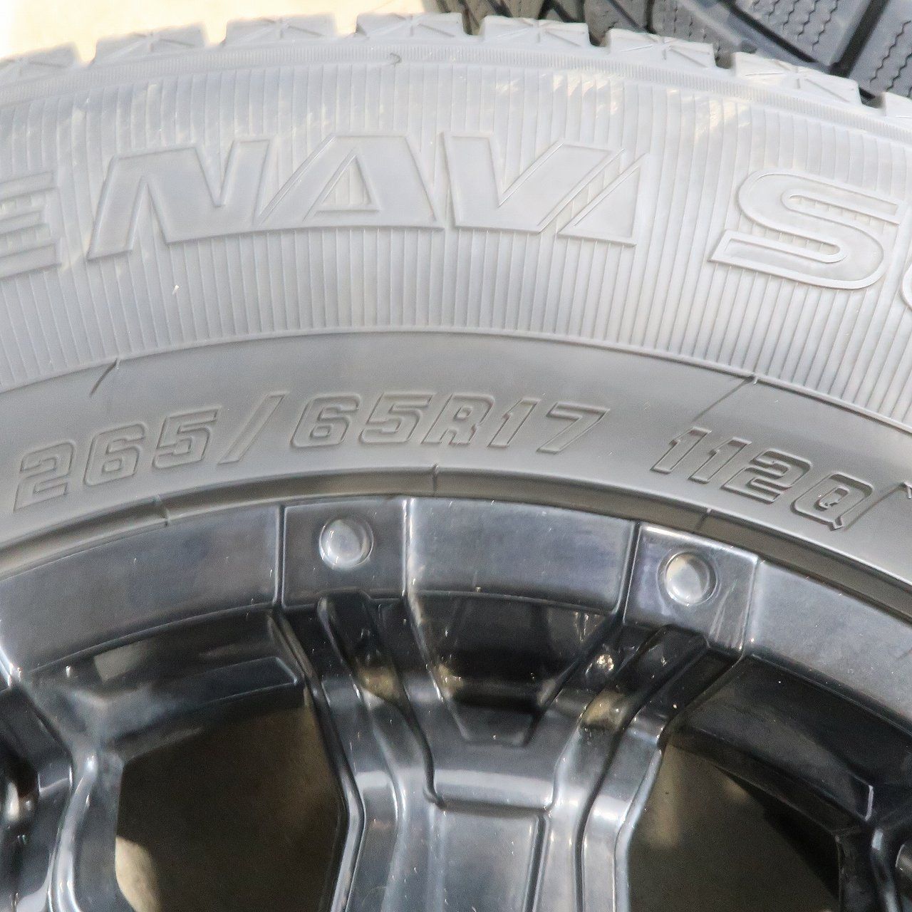 プラド ハイラックス サーフ 等に 4本 ロックケリー 17インチ 7.5J +25 