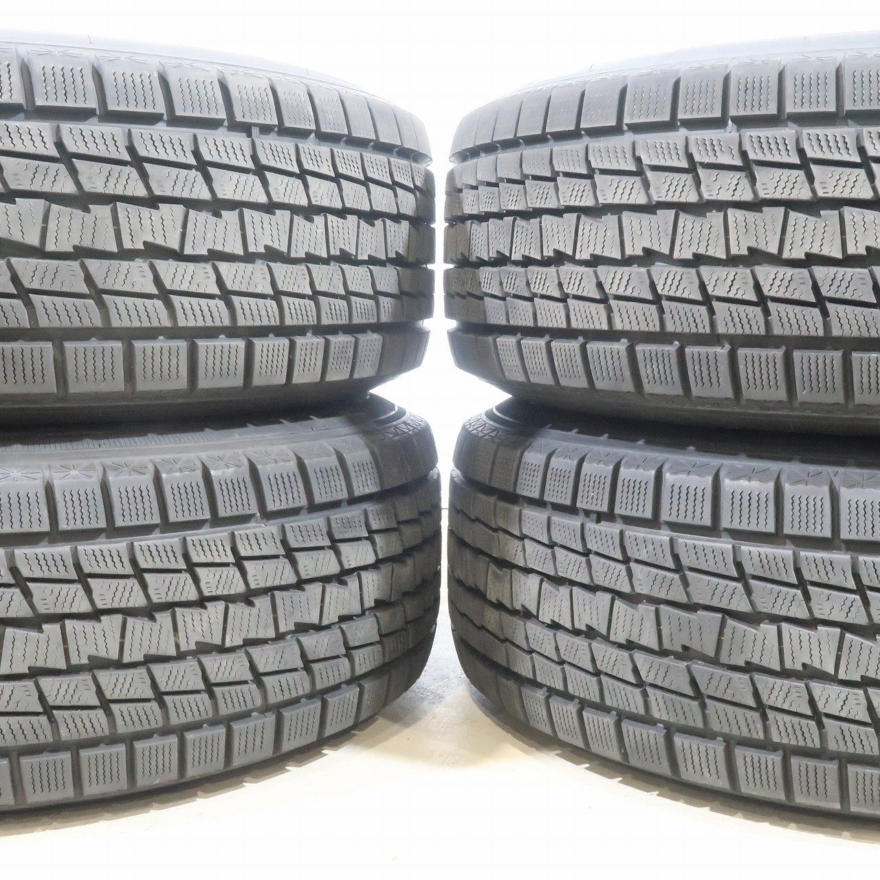 プラド ハイラックス サーフ 等に 4本 ロックケリー 17インチ 7.5J +25 