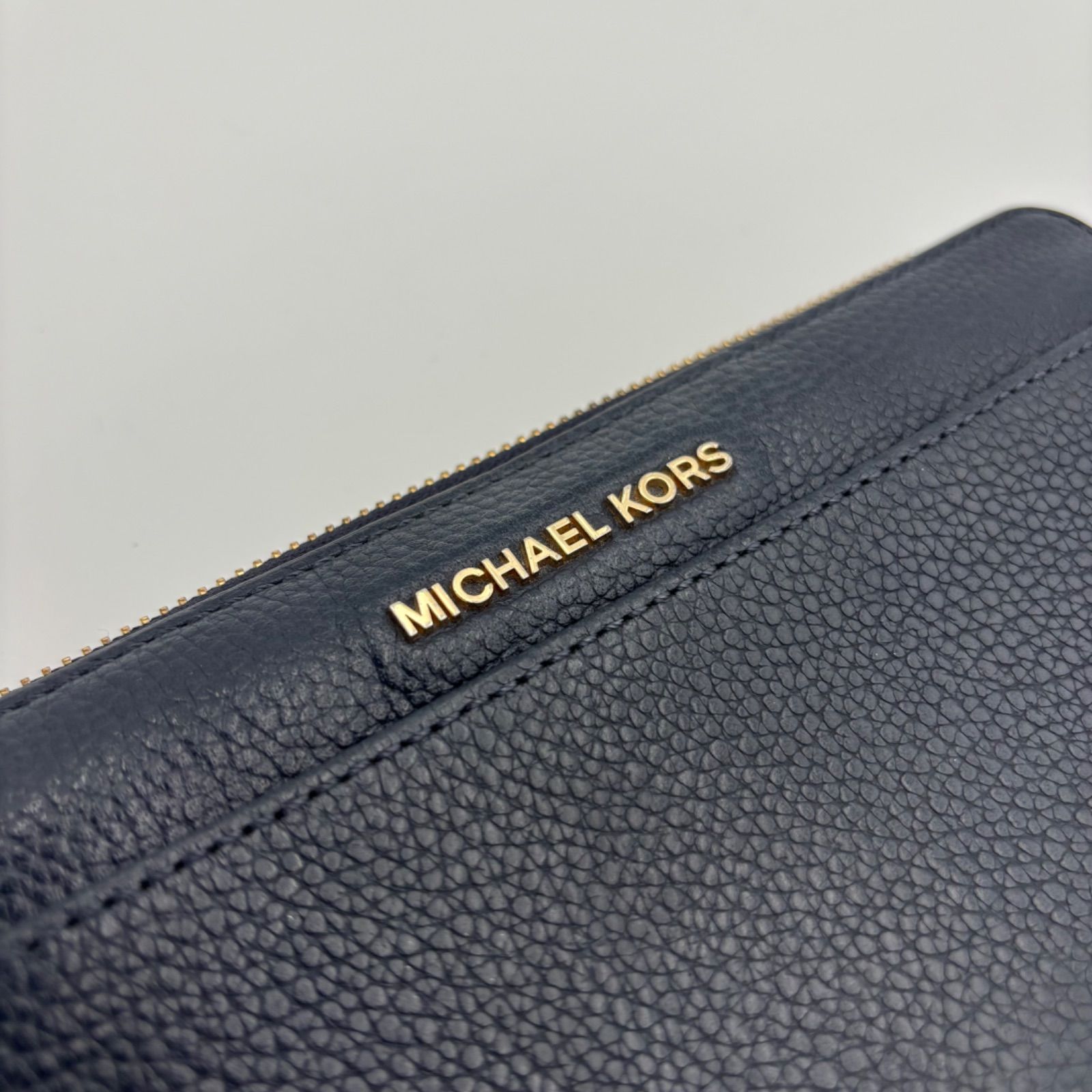 美品】マイケルコース 長財布 ラウンドジップ ネイビー ゴールド 