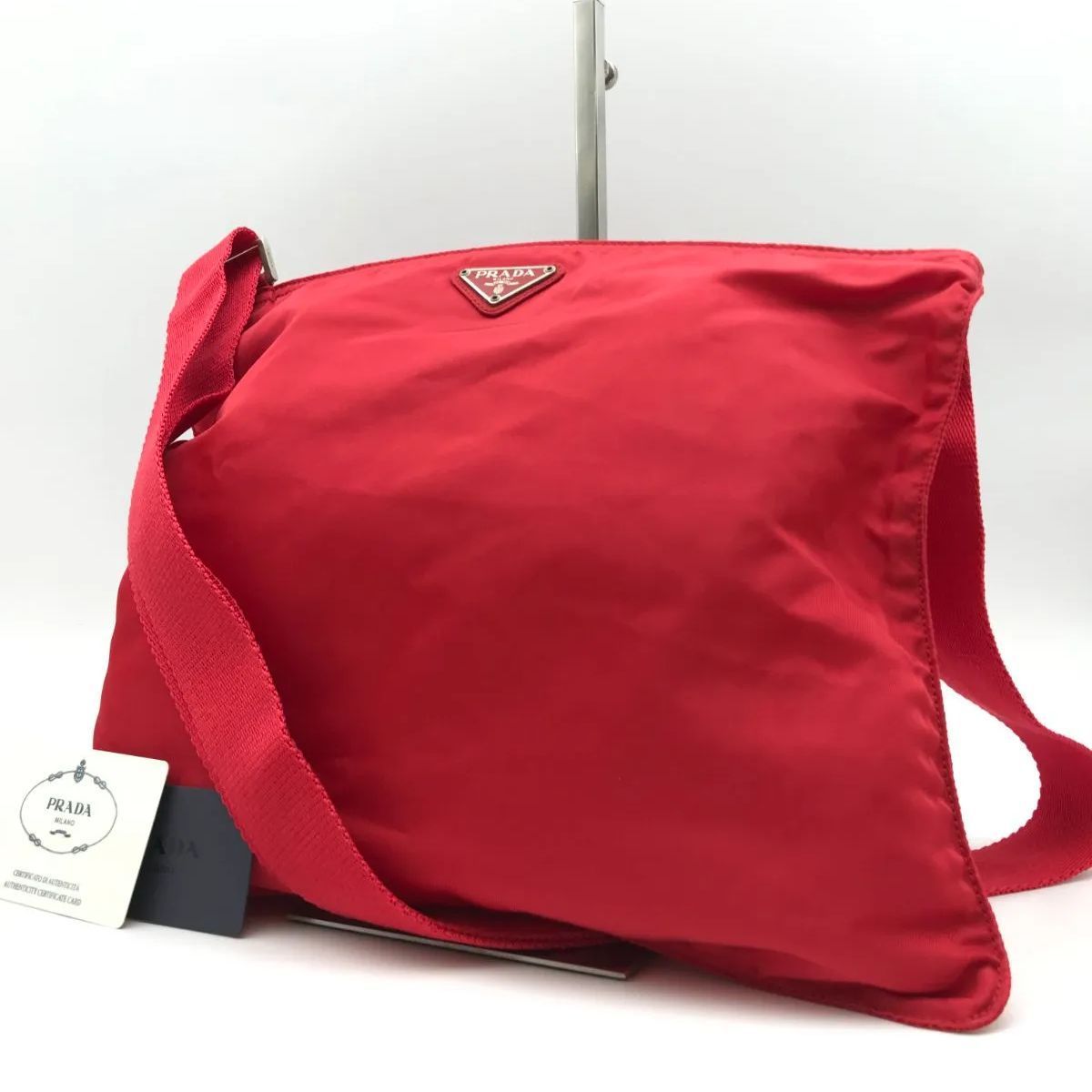 【美品】PRADA　プラダ　ショルダーバッグ　ワンショルダー　三角ロゴ　クロスボディ　テスートナイロン　レッド系　2288
